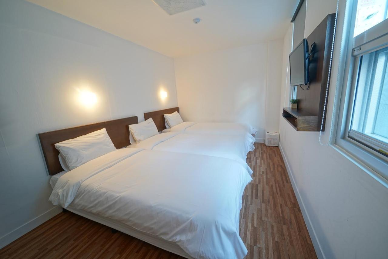 Ekonomy Haeundae Hostel Puszan Kültér fotó